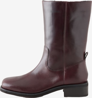 Next Stiefel in Rot: Vorderseite