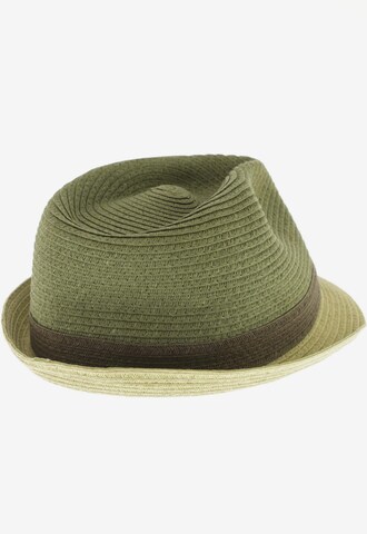 Calvin Klein Jeans Hat & Cap in L in Green