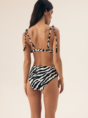ESOTIQ Bikini bottom 'Zibraz' in Beige