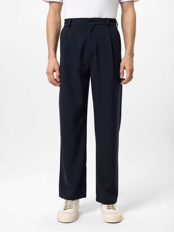Antioch Loose fit Pleat-front trousers in Blue: front