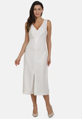 Robe usha BLACK LABEL en blanc : devant