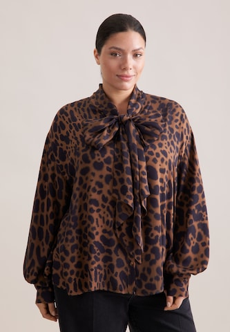 SEIDENSTICKER Blouse 'Ausgestellte' in Bruin: voorkant