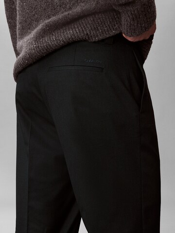 Calvin Klein Regular Trousers '90's' in Green