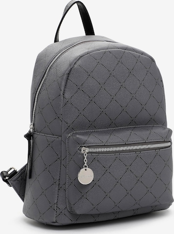 TAMARIS Backpack 'Anastasia' in Grey
