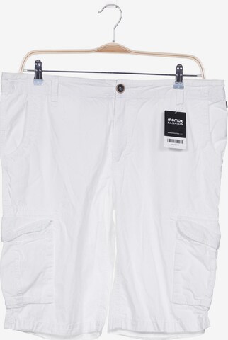 Petrol Industries Shorts in 35-36 in White: front