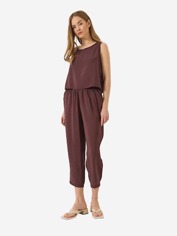 Completo pantalone di Bianco Lucci in lilla
