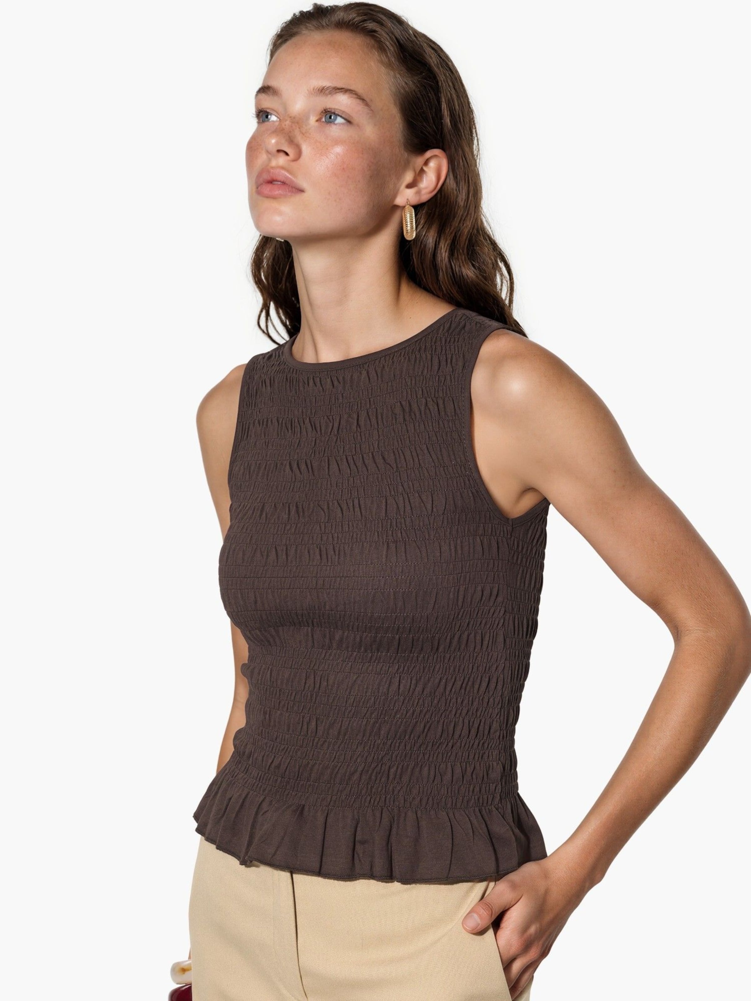 Busem - Blusa em castanho