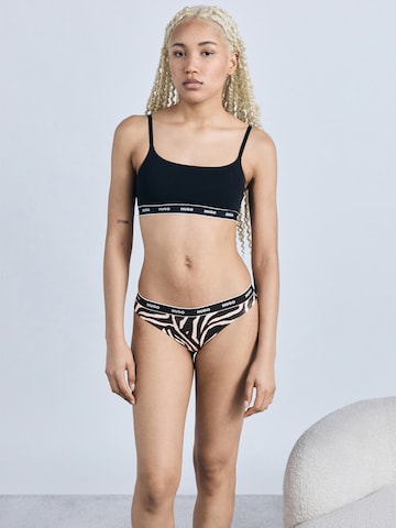 HUGO Стринг в бежово