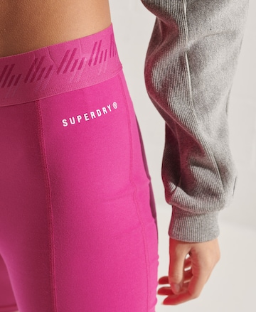 Skinny Pantalon de sport Superdry en rose