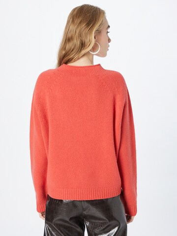 Pullover di DRYKORN in arancione