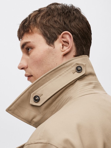 MANGO MAN Between-Seasons Coat in Brown