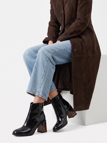VENEZIA Ankle Boots‌ in Schwarz