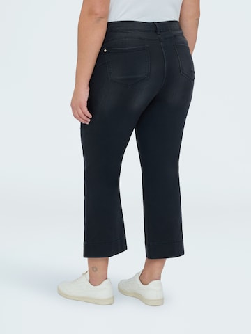 Fiorella Rubino - Acampanado Vaquero en negro