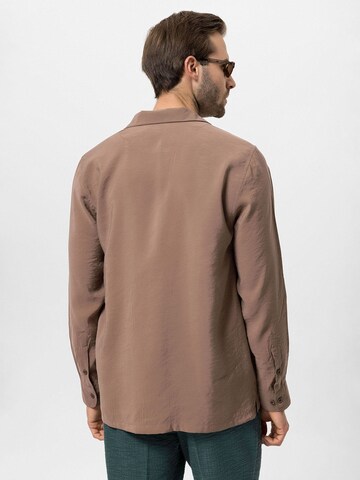 Antioch - Camiseta en marrón