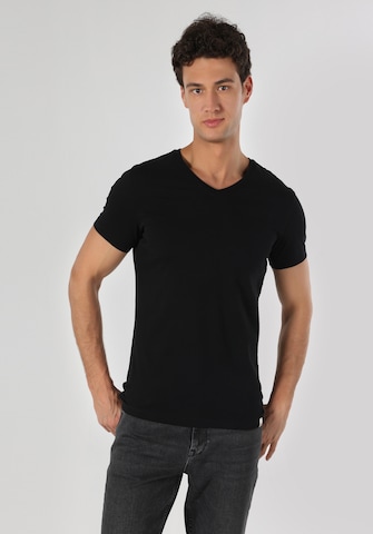 Colin's Shirt in Zwart: voorkant