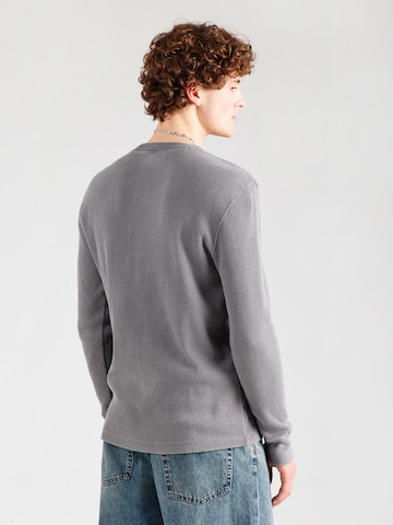 HOLLISTER - Camiseta en gris