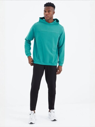 Completo per l'allenamento 'Aktive Sets' di Tommy Life in verde