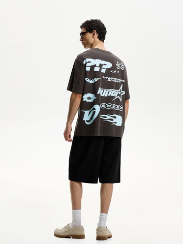 T-Shirt Bershka en gris : devant