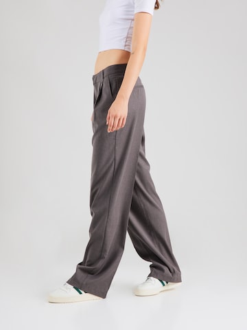 Noisy may Wide leg Pleated Pants 'CARA LINA' in Grey: front