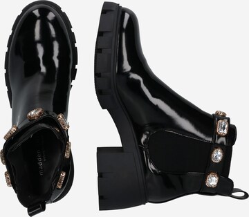 Madden Girl Chelsea Boots 'HONEY' in Black