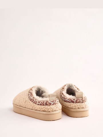 Lipsy Hausschuh in Beige