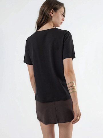 Busem Shirt in Zwart