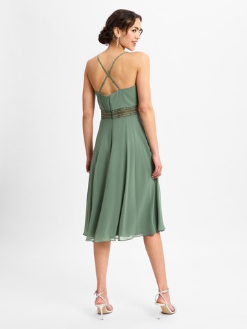 Vera Mont Evening dress in Green