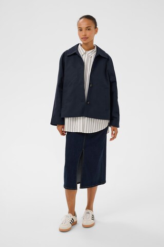 Part Two Tussenjas in Blauw