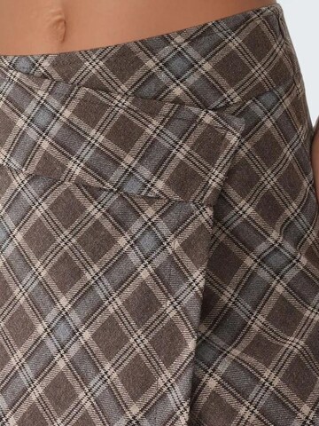 Hiccup Skirt in Brown