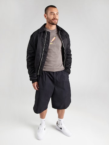 Nike Sportswear Shirt in Grey