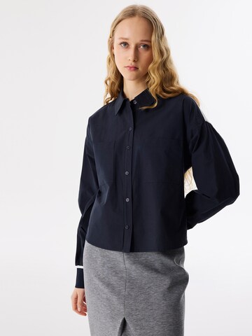 Twist Blouse in Blue: front