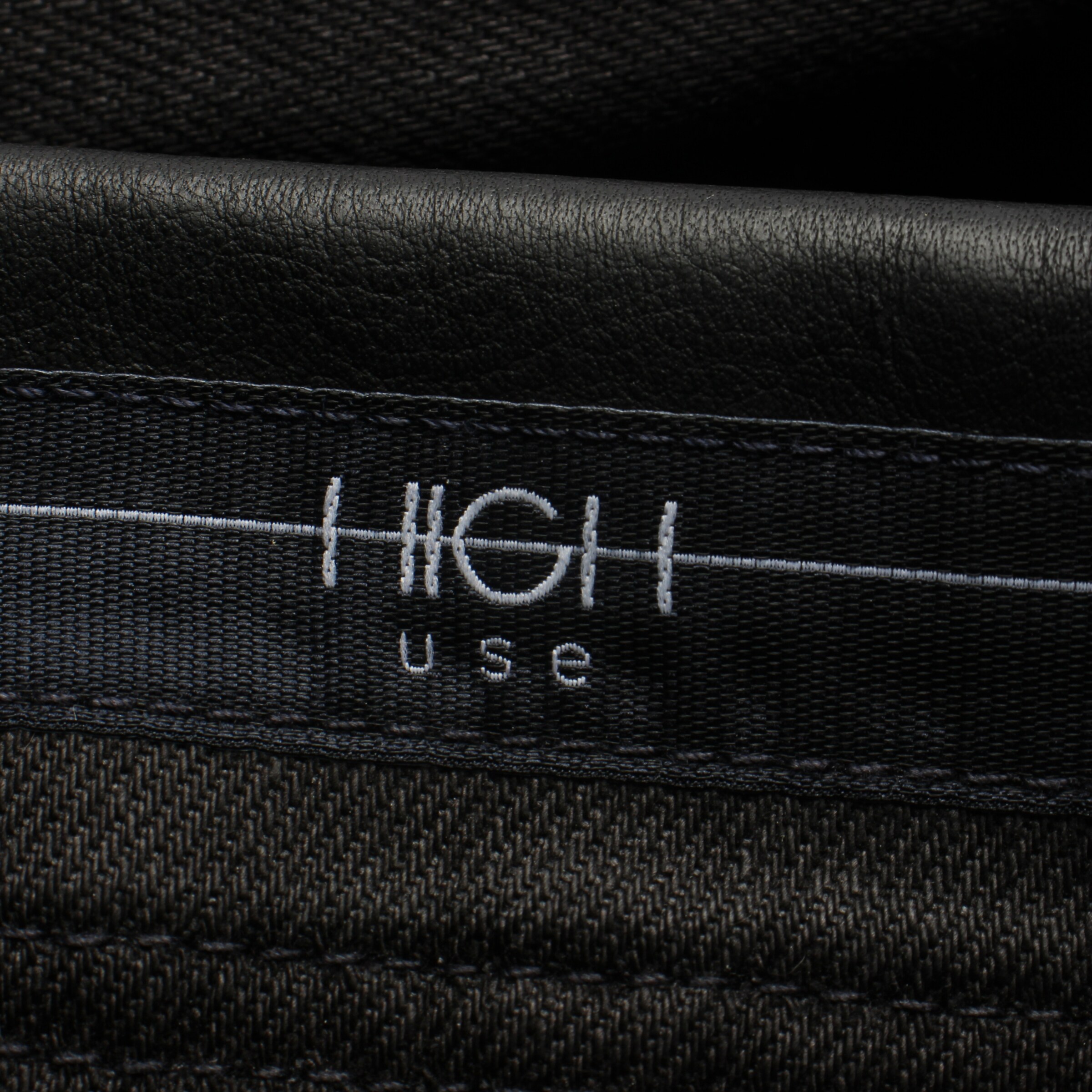 High Use Jeans in 25-26 in Black
