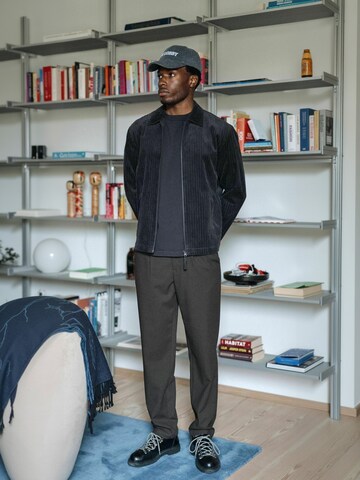 GABBA Jackets ' GABnik Zip ' in Grau: Vorderseite
