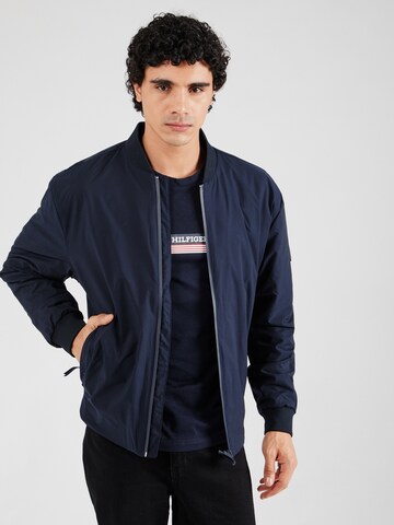 TOMMY HILFIGER Tussenjas in Blauw: voorkant