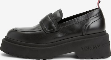 Tommy Jeans Classic Flats in Black: front