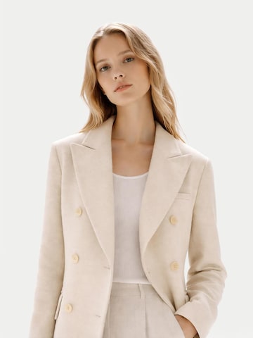 GOBI Cashmere Between-Seasons Coat in Beige