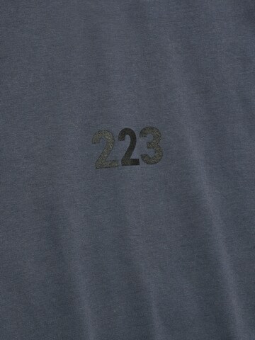 HALO Bluser & t-shirts i grå