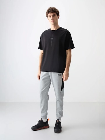 Tommy Life Shirt in Black