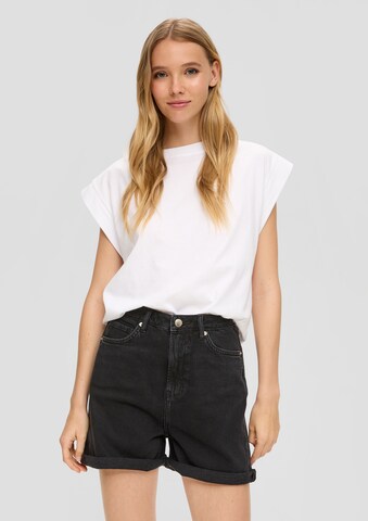 QS Regular Jeans in Schwarz: Vorderseite
