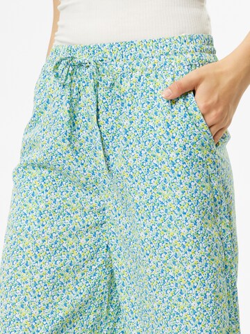 regular Pantaloni 'LAMINA' di PIECES in colori misti