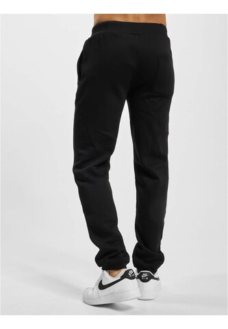 Thug Life Tapered Broek 'Hit The Streets' in Zwart