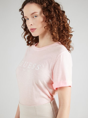 T-shirt GUESS en rose