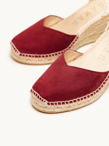 Alhamas Strap sandal 'Alpargata Cuña 7 cm' in Red