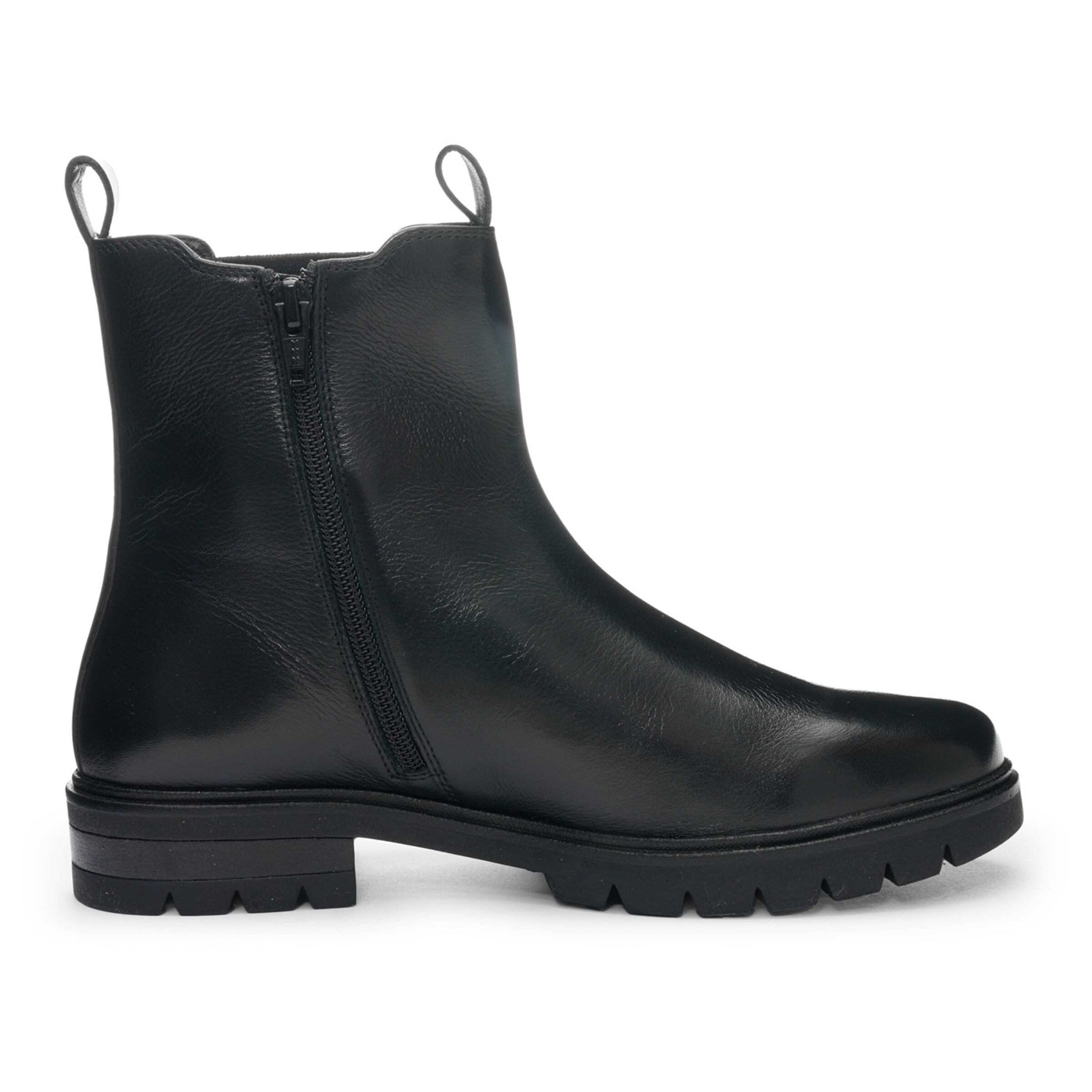 ARA Chelsea Boots in Black