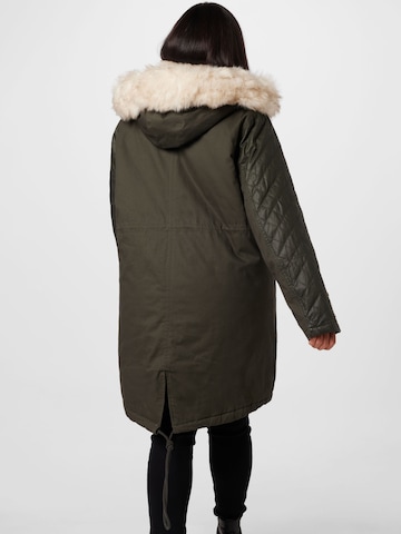 River Island Plus Parka zimowa w kolorze zielony