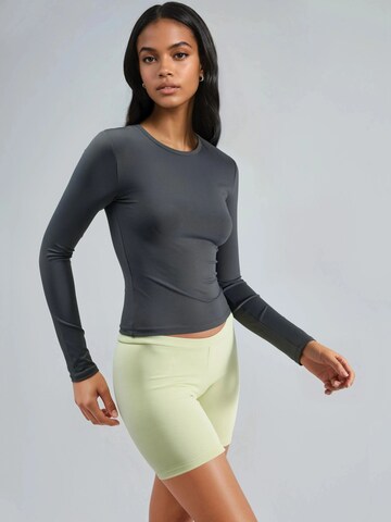 T-shirt Busem en gris