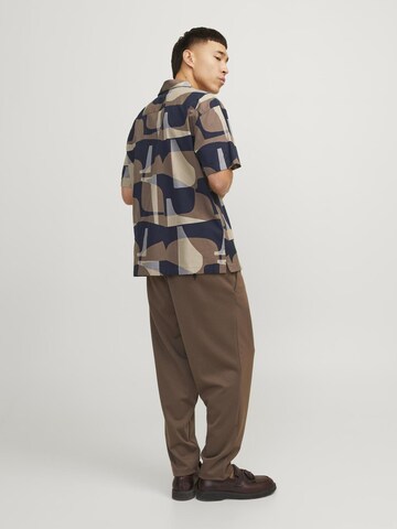 JACK & JONES Comfort Fit Skjorte i brun