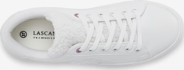 LASCANA Sneakers in White