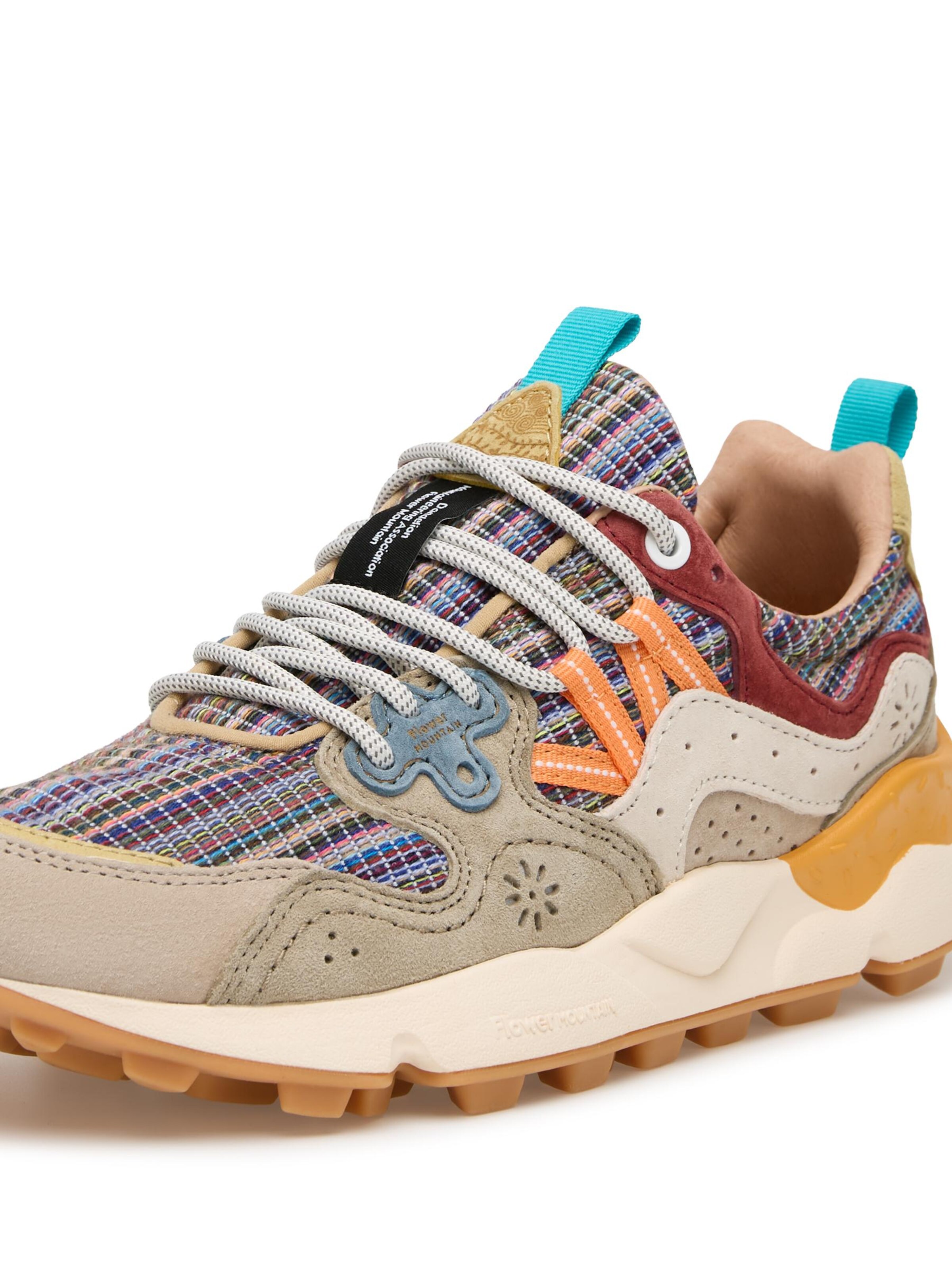 Baskets basses 'YAMANO 3 UNI' Flower Mountain en gris