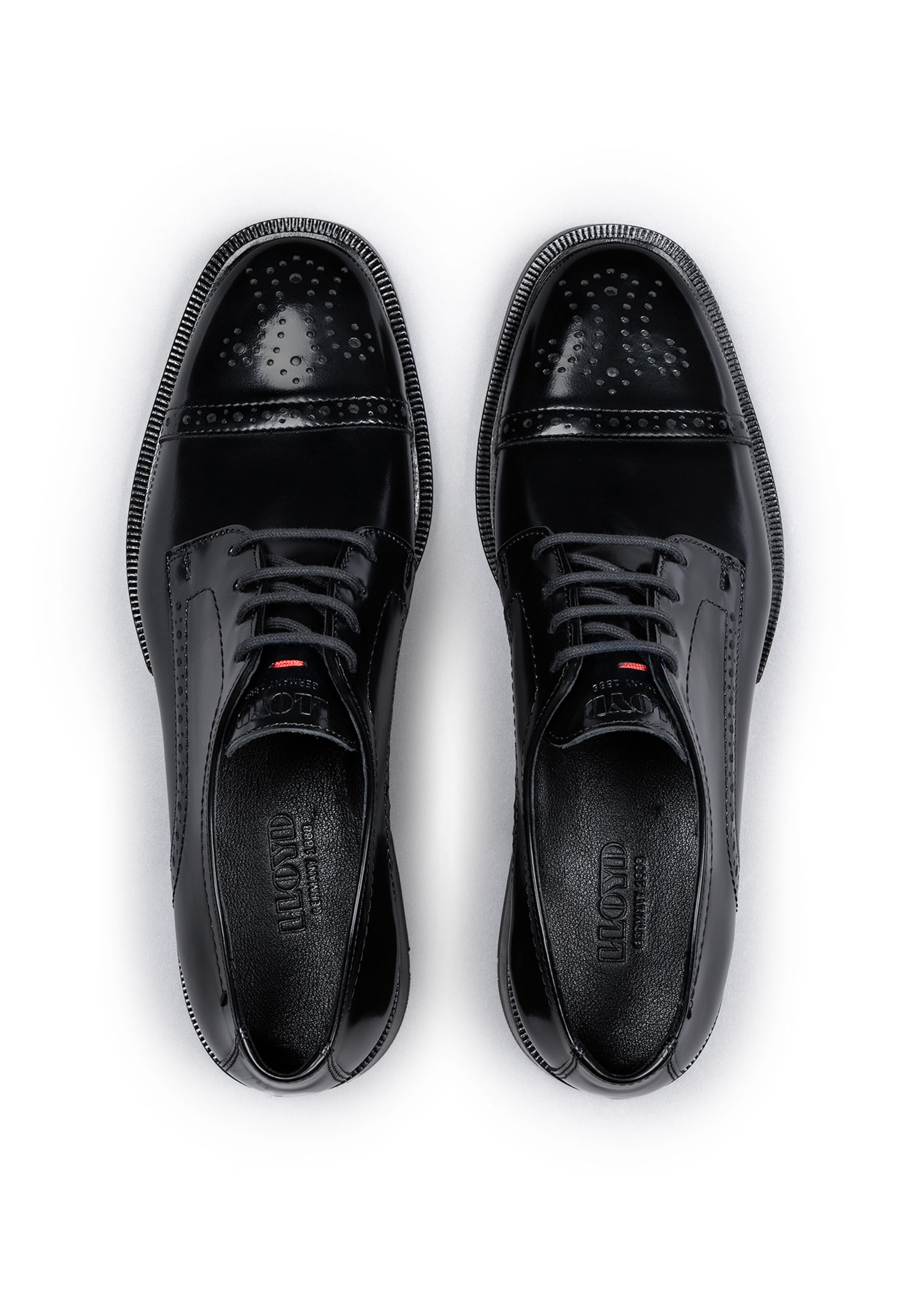 Chaussure à lacets LLOYD en noir